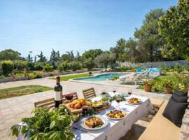 Koskinou에 위치한 호텔 Wine & Vineyard Retreat Emarmene