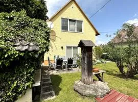 F1 - MotoGP House with garden