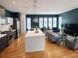 Trendy 3BR I Free Parking I Workspace