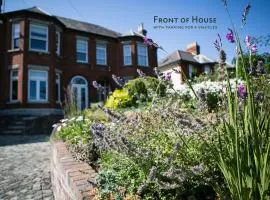 Holiday Home Ferienvilla Glasnevin by Interhome