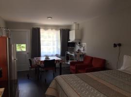 Motel Domaine Expédition, hotel en Labelle