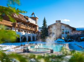Enzian Inn, hotel con estacionamiento en Leavenworth