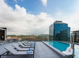 Leonardo Royal Hotel Barcelona Fira, hotel en Barcelona