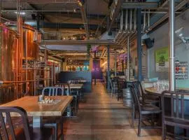 Leonardo Hotel Almere City Center