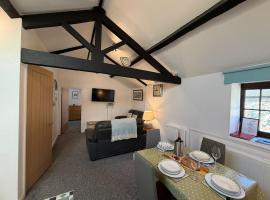 Drake's Loft - Central Lyme Regis, hotel a Lyme Regis