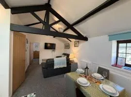 Drake's Loft - Central Lyme Regis