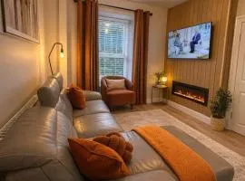 Stylish Central Townhouse Derry