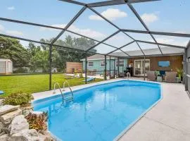 Family 3BR Apollo Beach Oasis Heated Pool BBQ CornHole