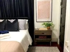 Quiet Private Room Near UL & Downtown Lafayette