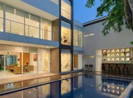 Colombo Airport Transit Boutique Villa by Celestial Ceylon