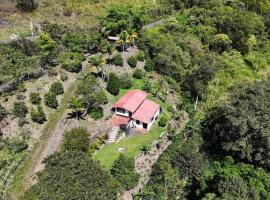 Mi Cabaña, hotelli kohteessa Nimaima