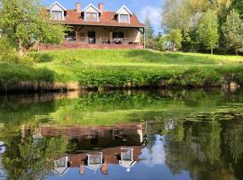 Chalupa Dejnowo, hotel di Pilec