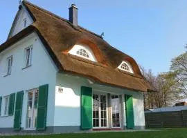 Traumhaftes Ostsee- Ferienhaus unter Reet in Rerik