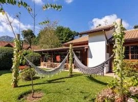 Refúgio de Montanha em Monte Verde para Famílias e Amigos com 4 Suítes
