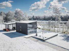 Pulli Country Club - Private Sauna & River View, acomoda&ccedil;&atilde;o com cozinha em P&auml;rnu