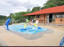 Chacara Vale do Barreiro, Hotel in Taubaté