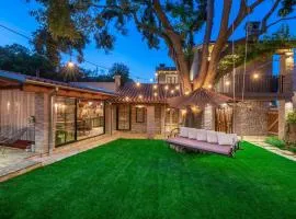 Holiday Home Rustic cozy house Pupy mit private pool und kino by Interhome