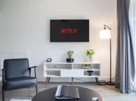 Stylish 2 Bedroom House - Village Location