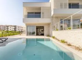 Holiday Home Neue moderne Villa Smokva 1 mit Pool by Interhome