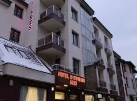 Hotel Aris