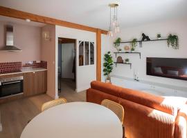 Le Jungle - Nid douillet & Place de parking privé, hotelli kohteessa Crémieu