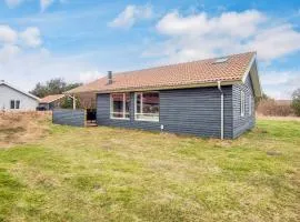 6 person holiday home in Ulfborg-By Traum