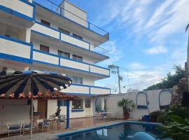 Acapulco LUUM hotel, hotelli kohteessa Cedro