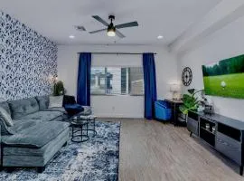 New Luxury Phx Townhome|Pool, Garage,Prime Location,King Beds