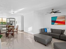 Paradise in Aquatika Pool Front Apartment, hotel sa Vieques