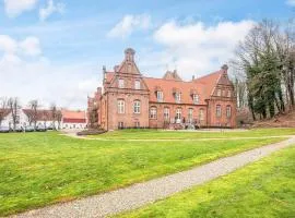 Spacious holiday home with garden