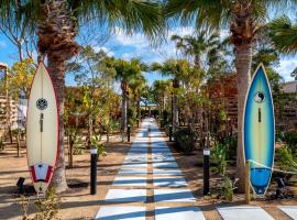 Glamping Trailer Lanikai, hotel u gradu 'Ikuho'