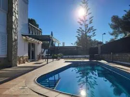 Casa moderna cerca de las calas de Calafat, ideal familias/amigos - ES-393-18