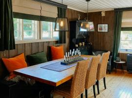 Cabin With Ski Inout Near Gribbe, Valdres, hotel i Tisleidalen