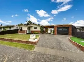 Central Ease - Napier Holiday Home