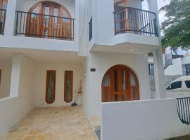 Villa Alibaba B3, hôtel à Tlekung