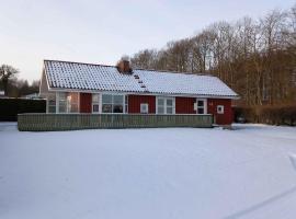 Cozy Holiday Home Near Forest And Beach, hotell i Sjølund