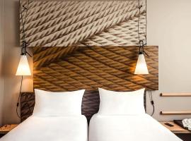 ibis Saint Quentin en Yvelines - Vélodrome, hôtel à Montigny-le-Bretonneux