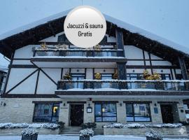 KABAN BOUTIQUE HOTEL - 5Star Central Villa in Vatra Dornei, hotel com banheiras de hidromassagem em Vatra Dornei