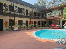 Catba Chilling House Pool & Bar