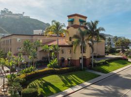 Ramada Suites by Wyndham San Diego Hotel Circle Area, hotel di San Diego