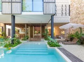 Spacious 3BR Aldea Zama Retreat with pool