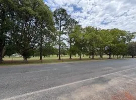 Relaxing golf course getaway in Wauchope
