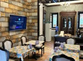 Royal Historical Boutique Hotel