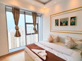 Luxurious house 1bhk with swimming pool: Noida şehrinde bir otel