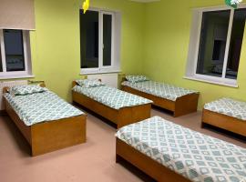 Nichi camp, hotel em Dekšāre