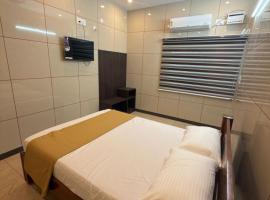Viesnīca ARS INN AND MINI HALL Vellore pilsētā Velura