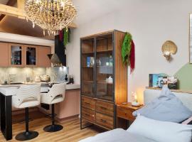 Tiny House am Kaiserstuhl, hotel u gradu Iringen