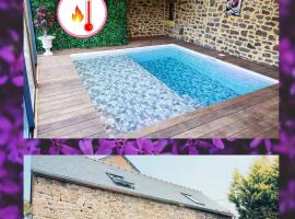 틴테니악에 위치한 호텔 Piscine avec Charme et Caractères de campagne