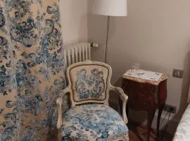 Jolie chambre plein centre parking sécurisé gratuit