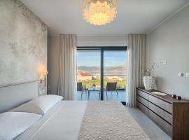 Oceanview Penthouse, hotel in Slatine